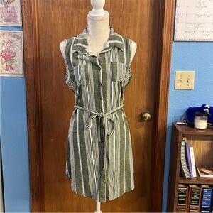 EUC L green striped button down dress stretchy and soft, belted